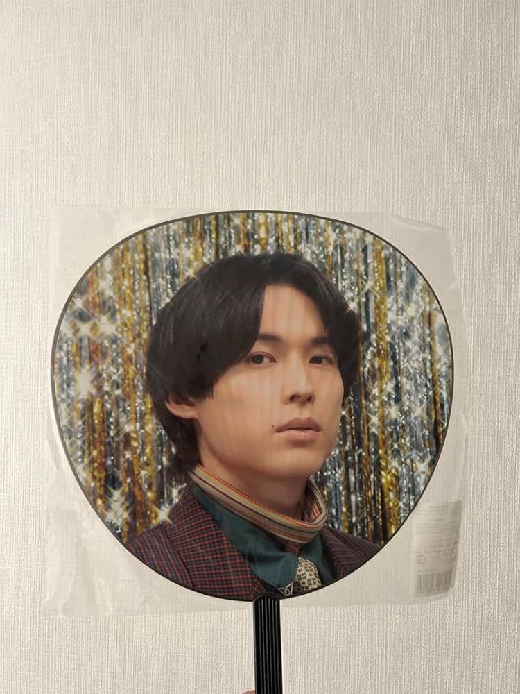 SixTONES  うちわ 716pYekJJgL._UF350,350_QL50_.jpg